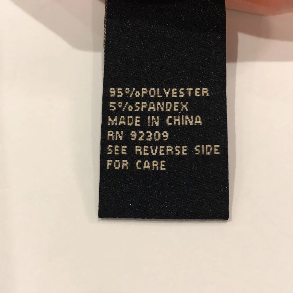 DG2  by Diane Gilman - Peach Short Sleeve Floral Design Top - NWOT Never Used - Picture 6 of 8